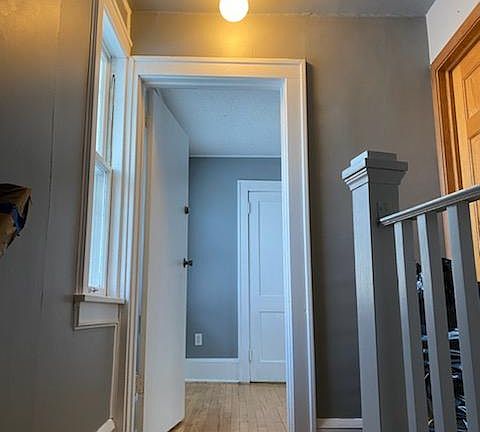 3rd image of 1105 Rose Ave E Unit 2