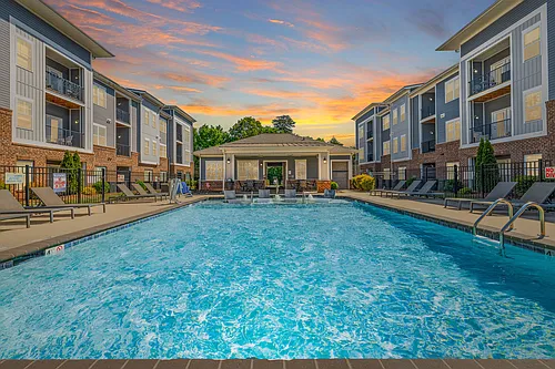 Grand Oaks Apartments Photo 1