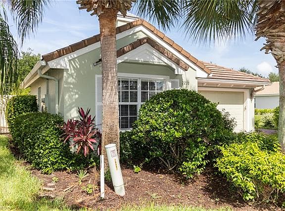 3rd image of 2233 Summersweet Dr