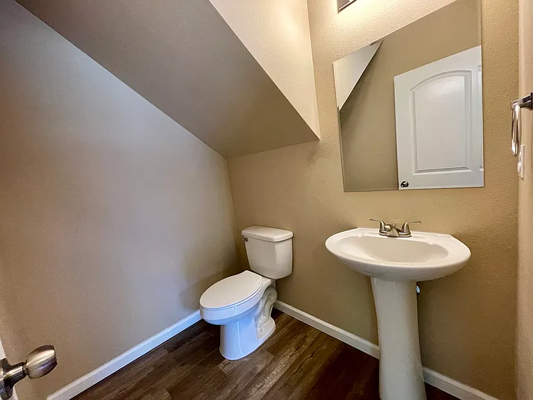 102 Alpha Ln — Photo 7