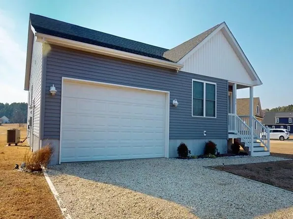 3554 Navigator Dr, Greenbackville, VA 23356