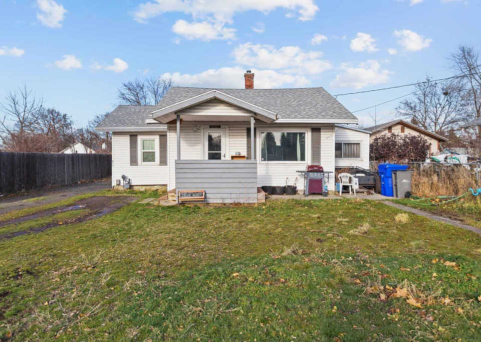 1st image of 18321 E Sinto Ave