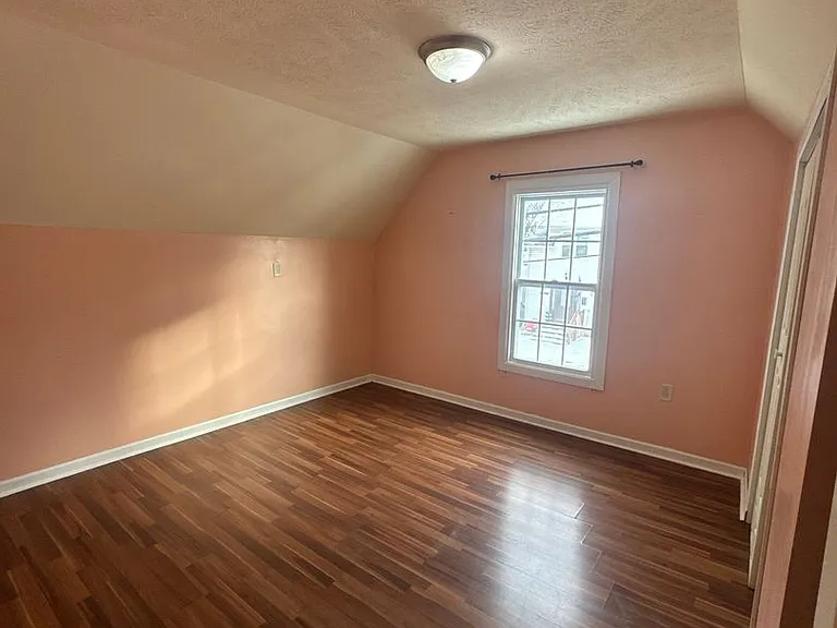 1251 Lafayette Ave NE — Photo 2