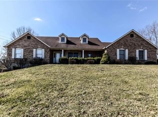 5255 Patterson Rd, Saint Louis, MO 63129