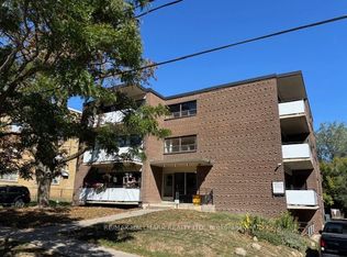 159 Stephen Dr #201, Toronto, ON M8Y 3N5