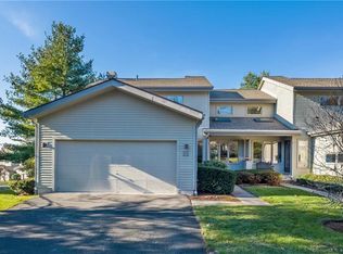 11 Alpine Meadow Ln, Avon, CT 06001