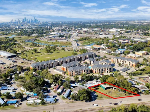 6239 Griggs Rd, Houston, TX 77023