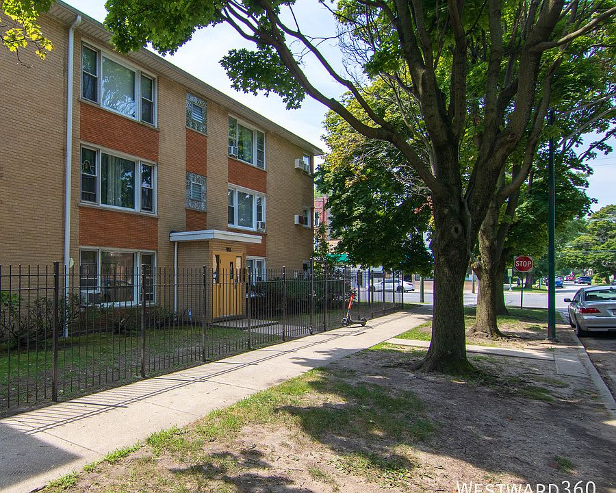 1st image of 815 E 89th St #1C