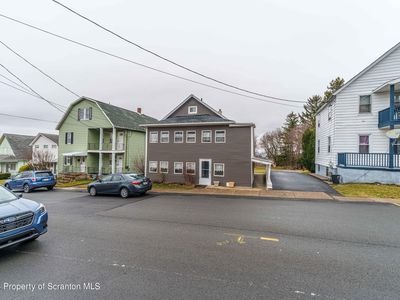 621 Center St, Dunmore, PA, 18512