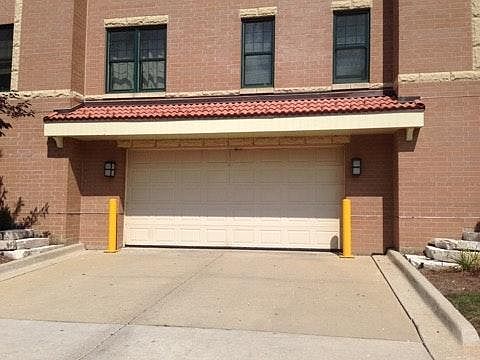5th image of 5100 W 96th St APT 338