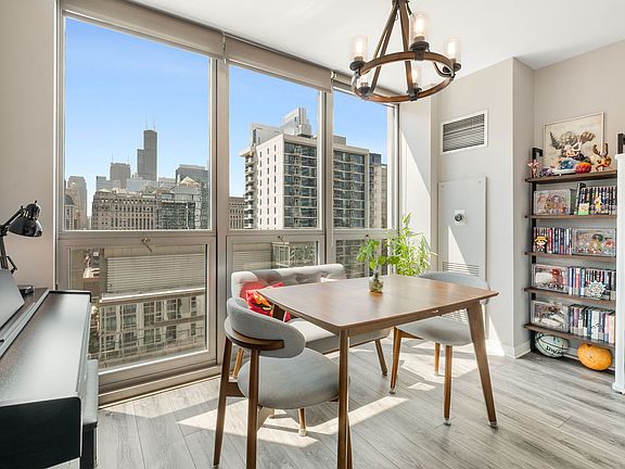 5th image of 200 W Grand Ave APT 1801