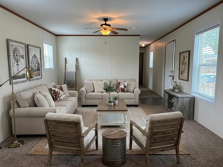 2050 Four Seasons Dr #B58 — Photo 6