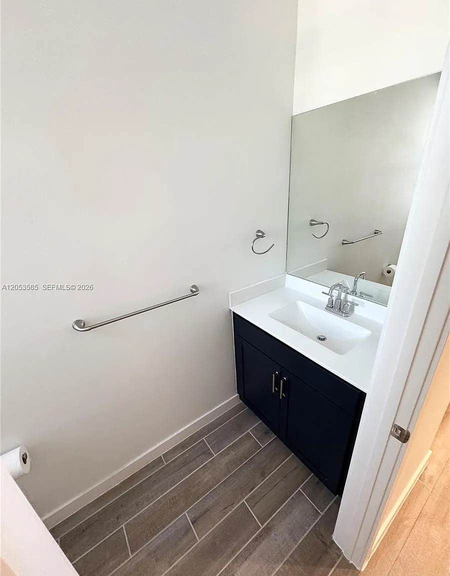 3 bed, 2.5 bath, 1785 sqft, $2,775 — Photo 4