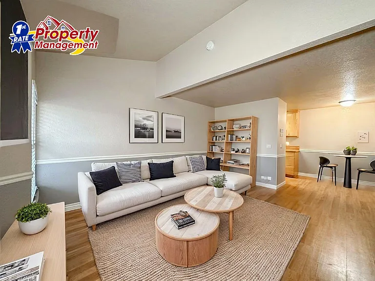 Bond Apartments — Photo 14