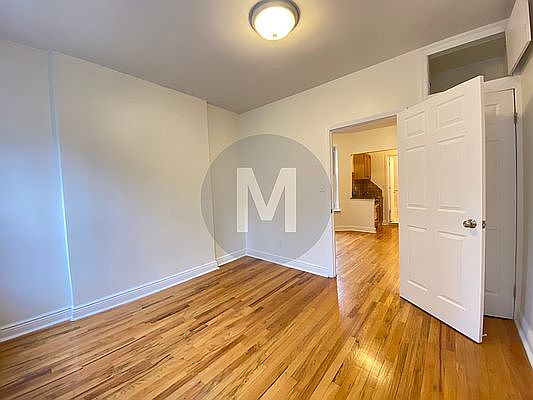 5th image of 155 E 99th St #52