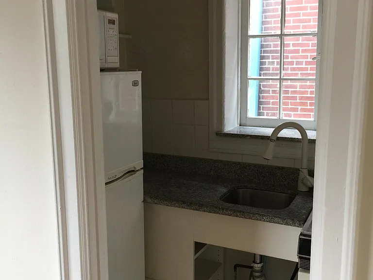 4211 Pine St #2F — Photo 6