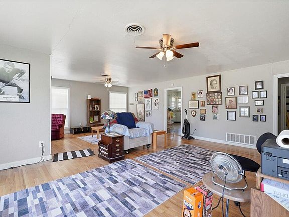 3rd image of 3302 29th St