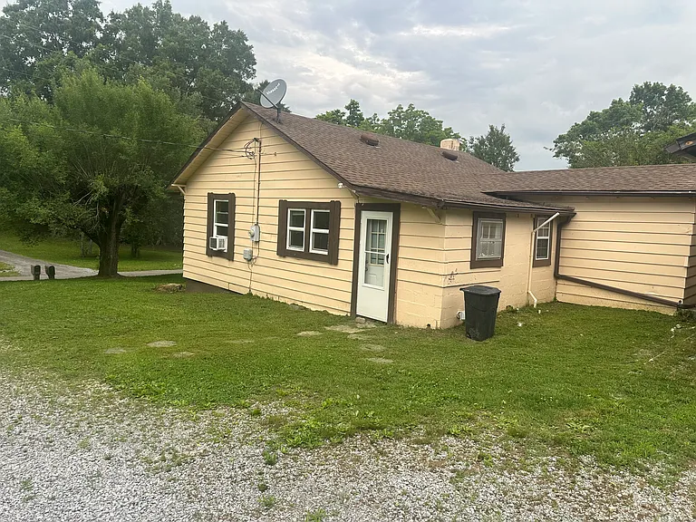 1117 Bledsoe Dr — Photo 12