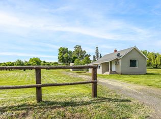 170 Sharp Rd, Tieton, WA 98947