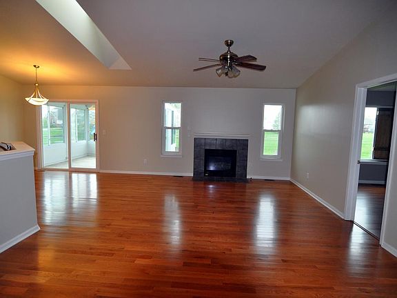 2nd image of 7210 Royal Troon Dr