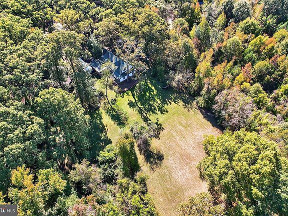 3rd image of 7532 Bumpy Oak Rd