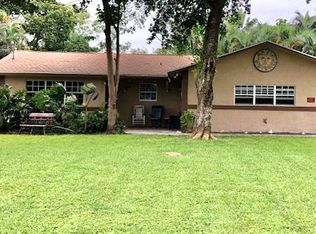 38 Barberton Rd, Lake Worth, FL 33467