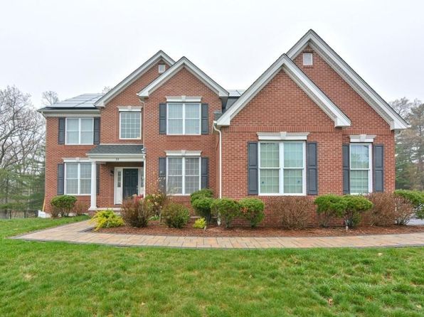 33 Anderson Way
