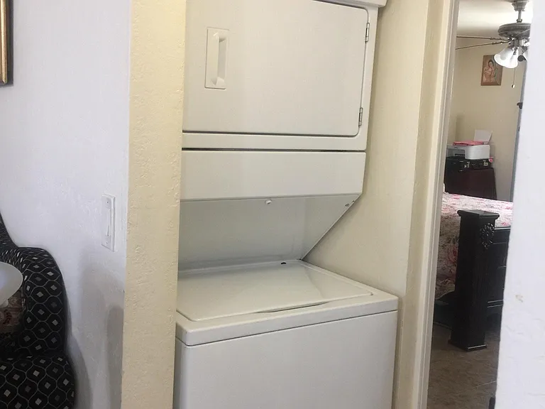 908 S Sunshine Ave #5 — Photo 7