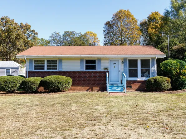 107 Mint St, Clover, SC 29710