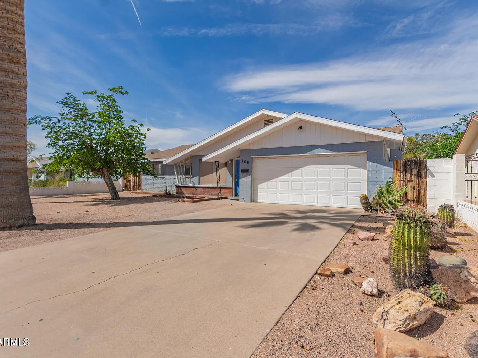 3 bed, 2.0 bath, 1781 sqft, $2,900 — Photo 2