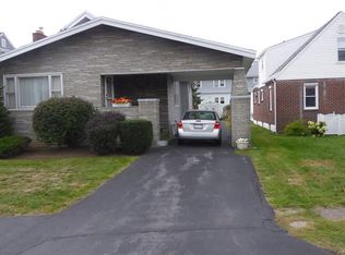 216 Roxford Rd S, Syracuse, NY 13208