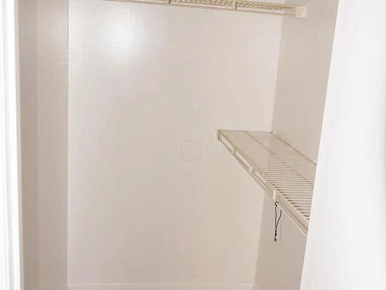 3921 SW 34th St #112 — Photo 9