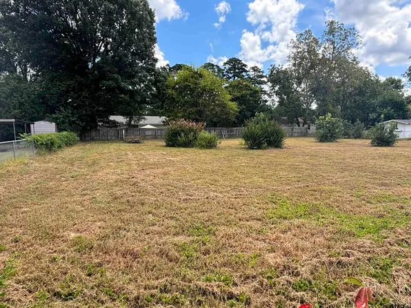 319 Daniels St, Rusk, TX 75785