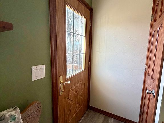 3rd image of 6634 Lower Rd