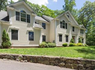 9 Still Hollow Pl, Ridgefield, CT 06877