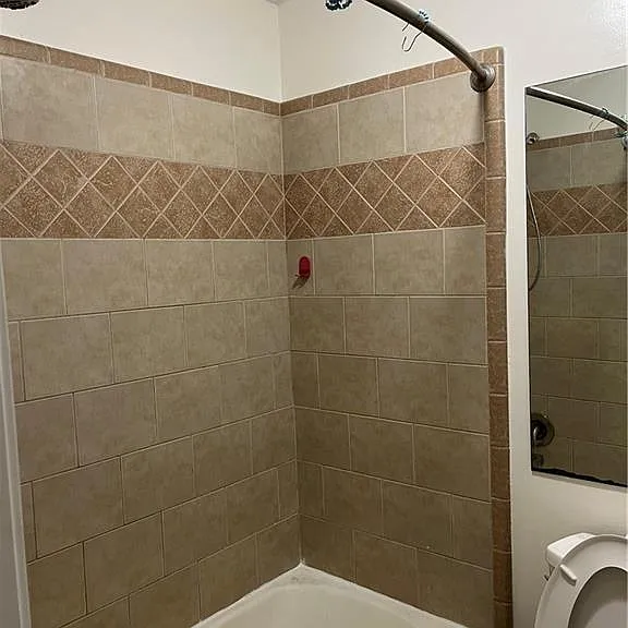 1432 Spring Valley Ln — Photo 8