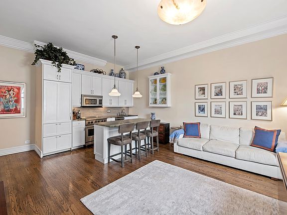 2nd image of 140 W 69th St APT 65