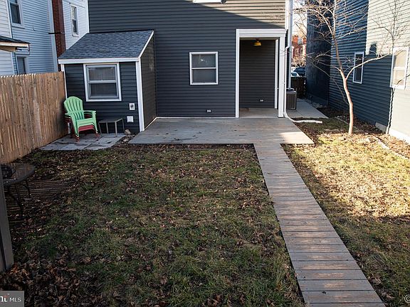 4th image of 231 W Locust St
