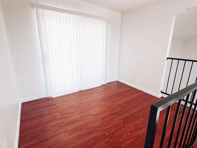 14814 Inglewood Ave. — Photo 4