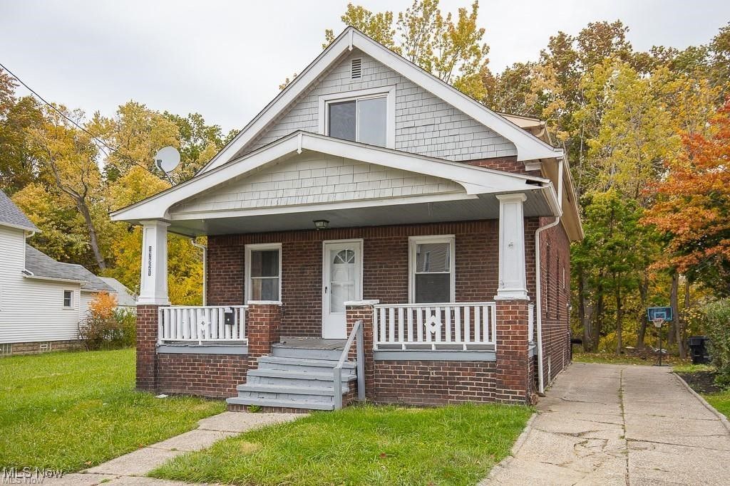 Real estate listing image