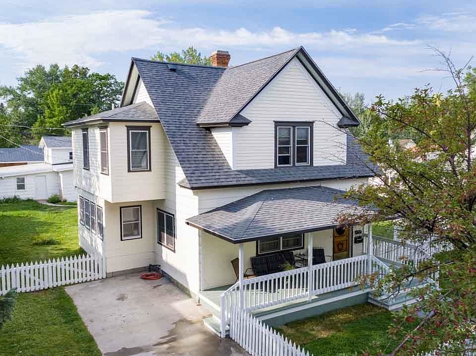 1st image of 1032 Bleistein Ave