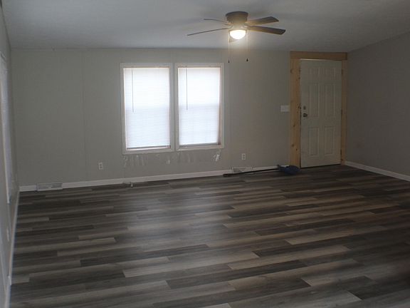 4th image of 7305 S Forest Glen Rd
