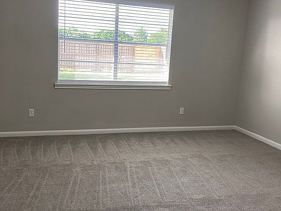 5th image of 9039 Kirkmont Dr