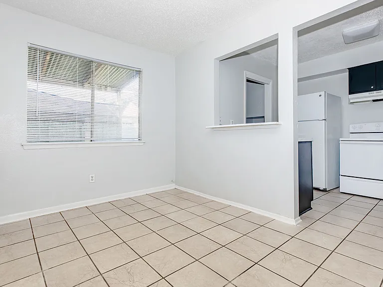 Avalon Village Townhomes — Photo 11