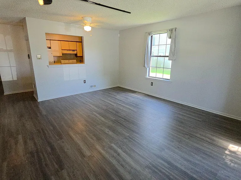 37 Bridgewater Dr #37 — Photo 5