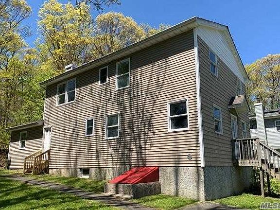 3rd image of 46 Hilltop Ln