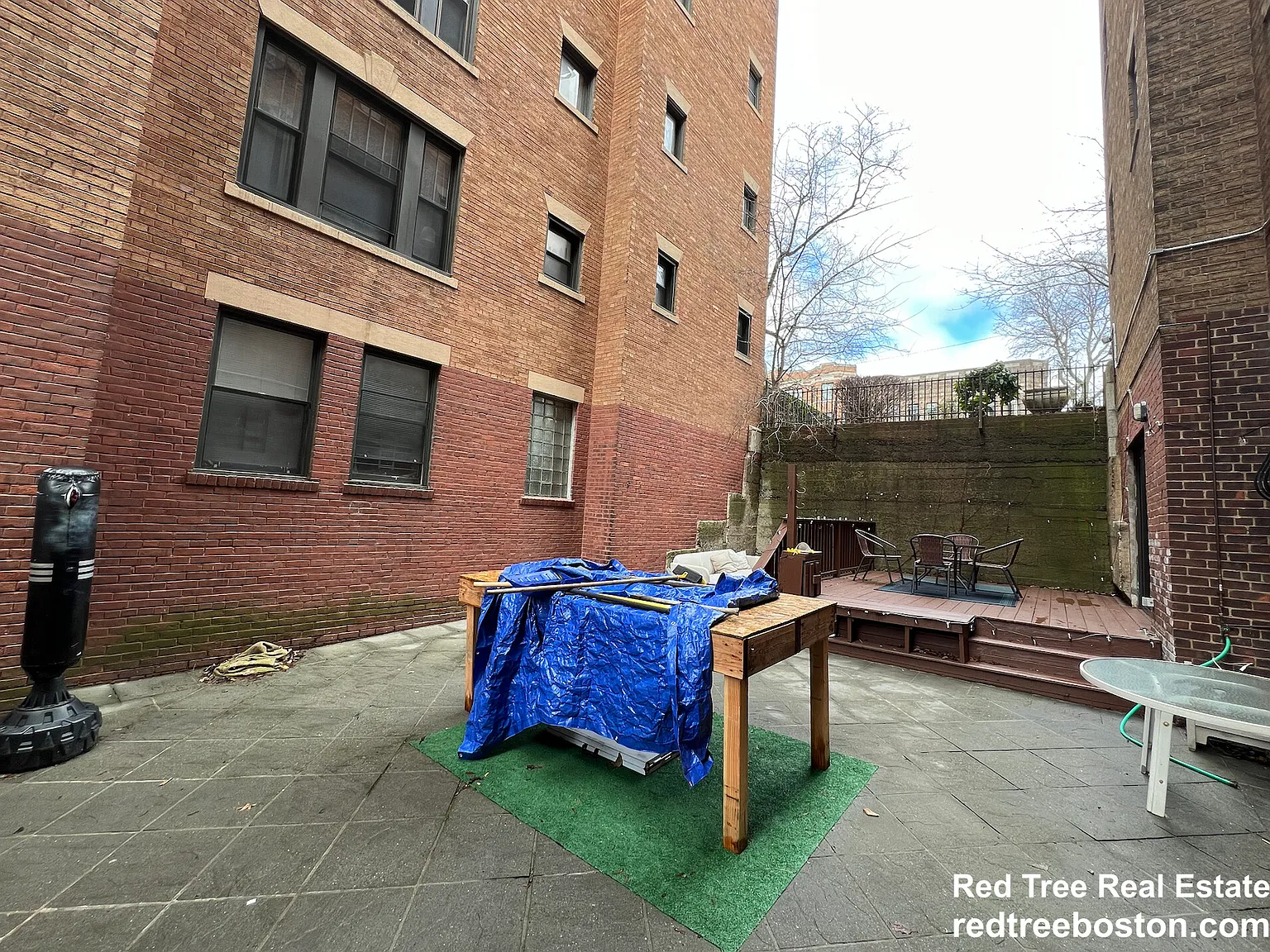 5 bed, 1500 sqft, $9,000 — Photo 2