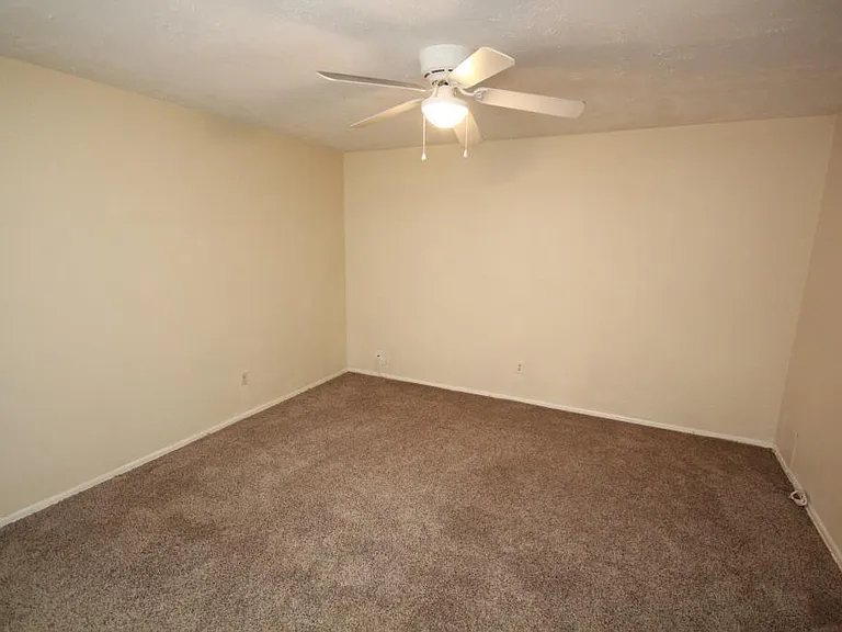 24002 Silversmith Ln — Photo 21