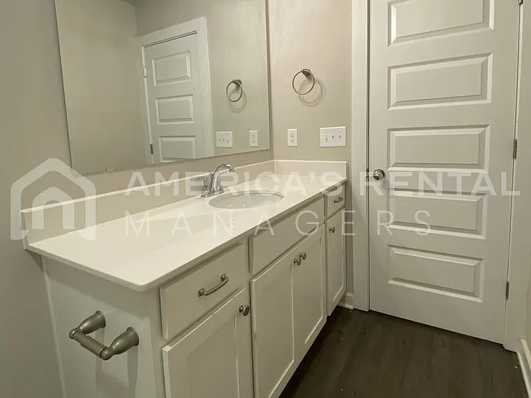490 Ridge View Cir — Photo 18