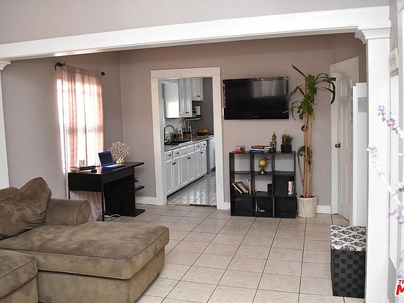 5th image of 1604 W 70th St
